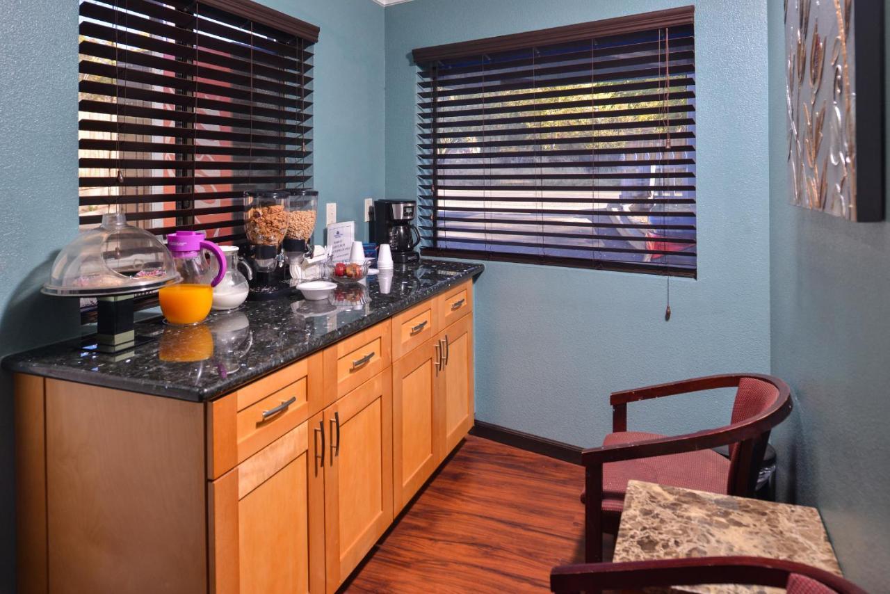 Americas Best Value Inn And Suites Clearlake Luaran gambar